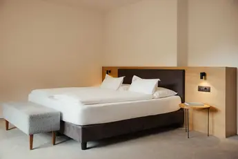 Alex Moling Hotel Boe 29